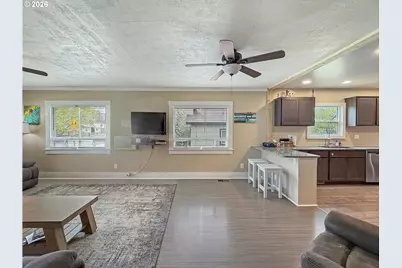 1724 Broadway St, Baker City, OR 97814 - Photo 7