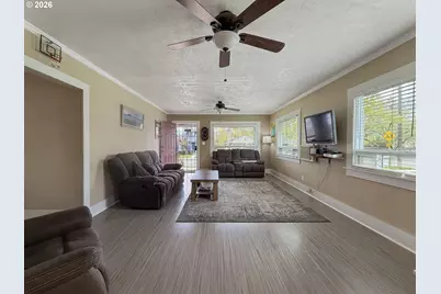 1724 Broadway St, Baker City, OR 97814 - Photo 9