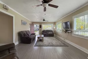 1724 Broadway St, Baker City, OR 97814 - Photo 9