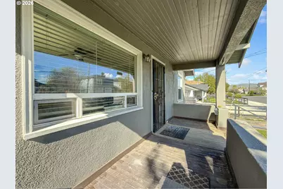 1724 Broadway St, Baker City, OR 97814 - Photo 3