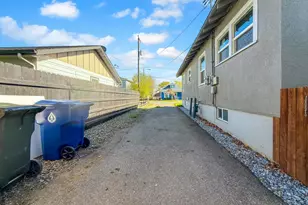 1724 Broadway St, Baker City, OR 97814 - Photo 43