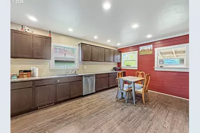 1724 Broadway St, Baker City, OR 97814 - Photo 13