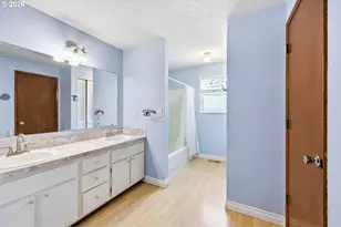 6145 SE Grant St, Portland, OR 97215 - Photo 17
