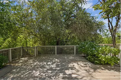 11605 S Elysium Pl, Portland, OR 97219 - Photo 39