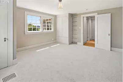11605 S Elysium Pl, Portland, OR 97219 - Photo 33