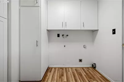 936 Quinalt St, Springfield, OR 97477 - Photo 9