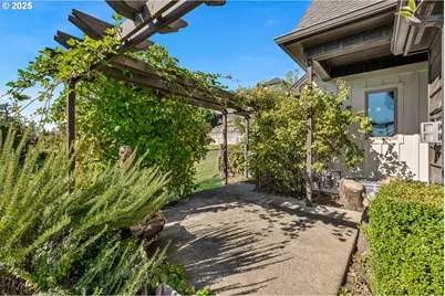 2520 SE Ellsworth Rd, Vancouver, WA 98664 - Photo 7