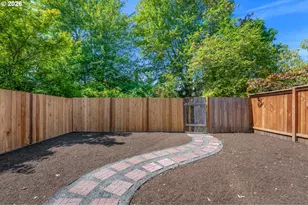 16735 SW Matador Ln, King City, OR 97224 - Photo 17