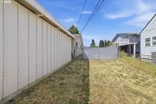5104 E St, Springfield, OR 97478 - Photo 23
