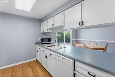 276 SW 11th Ave, Canby, OR 97013 - Photo 11