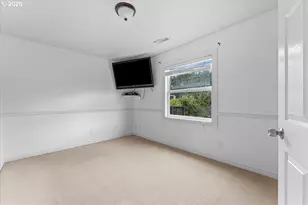 14135 SE Ridgecrest Rd, Happy Valley, OR 97086 - Photo 23
