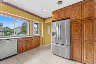 14135 SE Ridgecrest Rd, Happy Valley, OR 97086 - Photo 11