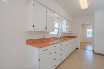 2355 NE 57th Ave, Portland, OR 97213 - Photo 11
