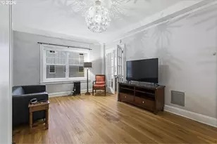 2015 NW Flanders St, Portland, OR 97209 - Photo 11