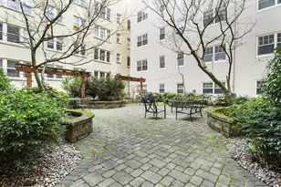 2015 NW Flanders St, Portland, OR 97209 - Photo 19