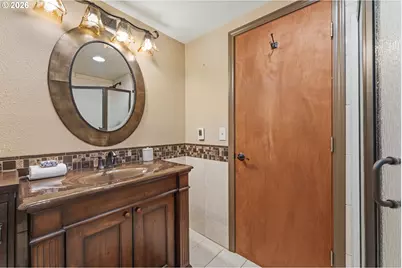 7655 NE Alameda St, Portland, OR 97213 - Photo 31