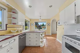 7655 NE Alameda St, Portland, OR 97213 - Photo 15