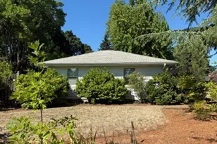 2444 Lariat Meadows Dr, Eugene, OR 97401 - Photo 3