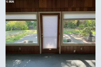 2444 Lariat Meadows Dr, Eugene, OR 97401 - Photo 15