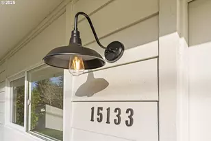 15133 SE Woodward St, Portland, OR 97236 - Photo 5