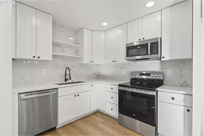 15133 SE Woodward St, Portland, OR 97236 - Photo 21