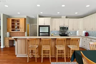 158 Muirfield Ave, Salem, OR 97306 - Photo 11