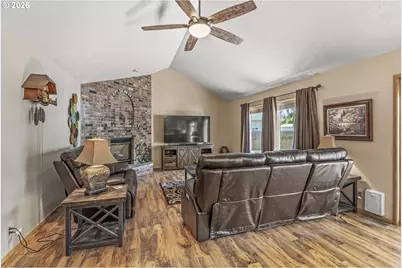 2951 Premiere Pl, Longview, WA 98632 - Photo 15