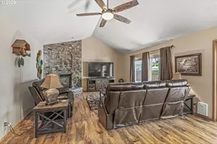 2951 Premiere Pl, Longview, WA 98632 - Photo 15