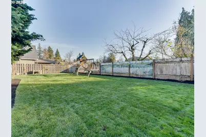 672 S Fir St, Canby, OR 97013 - Photo 39