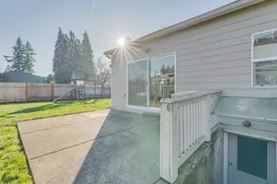 672 S Fir St, Canby, OR 97013 - Photo 43