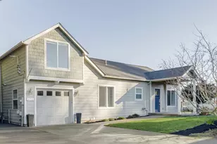 672 S Fir St, Canby, OR 97013 - Photo 1