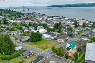 1528 Irving Ave, Astoria, OR 97103 - Photo 3