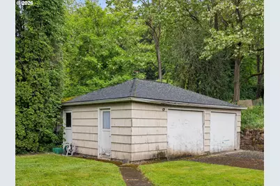 2251 SE 70th Ave, Portland, OR 97215 - Photo 15