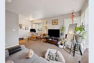 2251 SE 70th Ave, Portland, OR 97215 - Photo 3