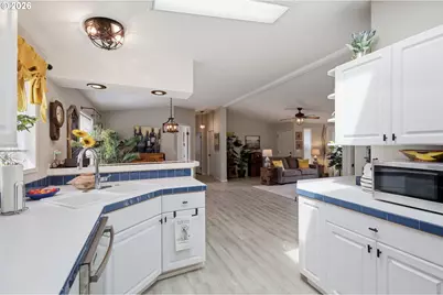 2267 Maia Loop, Springfield, OR 97477 - Photo 13
