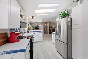 2267 Maia Loop, Springfield, OR 97477 - Photo 15