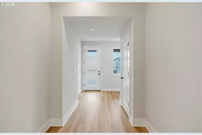 3881 W 4th St, Washougal, WA 98671 - Photo 5