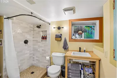 1503 NE Bryant St, Portland, OR 97211 - Photo 17