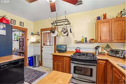 1503 NE Bryant St, Portland, OR 97211 - Photo 7