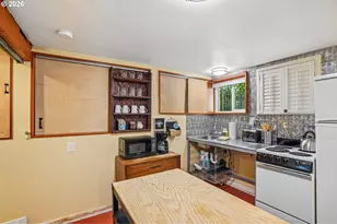 1503 NE Bryant St, Portland, OR 97211 - Photo 9