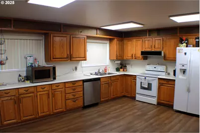 497 Wood Crest Dr, Myrtle Creek, OR 97457 - Photo 7