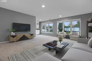 570 N 10th Ave, Cornelius, OR 97113 - Photo 5