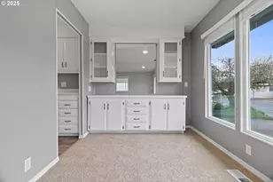 570 N 10th Ave, Cornelius, OR 97113 - Photo 7