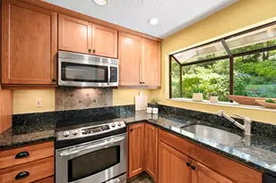 18782 Upper Midhill Dr, West Linn, OR 97068 - Photo 17