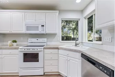 1861 SE 47th Ave, Hillsboro, OR 97123 - Photo 11