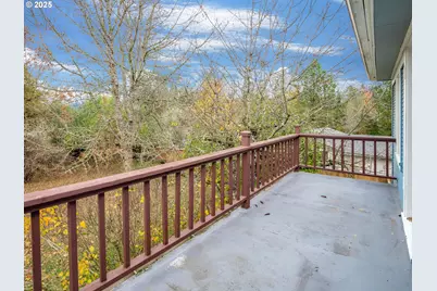17055 SW Florence St, Beaverton, OR 97078 - Photo 25