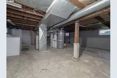 17055 SW Florence St, Beaverton, OR 97078 - Photo 35