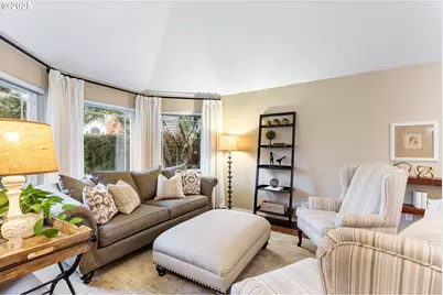 6295 SW Tillamook Pl, Beaverton, OR 97007 - Photo 5