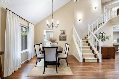 6295 SW Tillamook Pl, Beaverton, OR 97007 - Photo 9