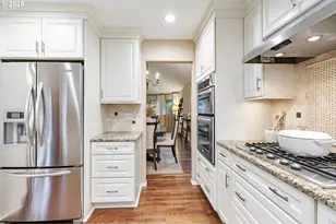 6295 SW Tillamook Pl, Beaverton, OR 97007 - Photo 13